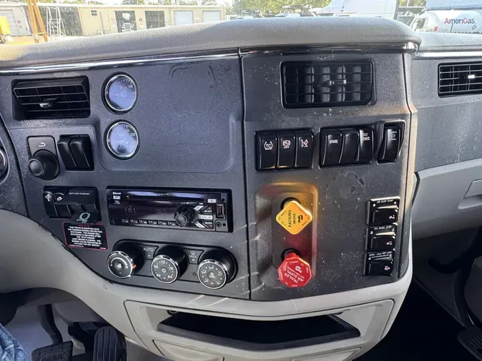 2019 Peterbilt 579