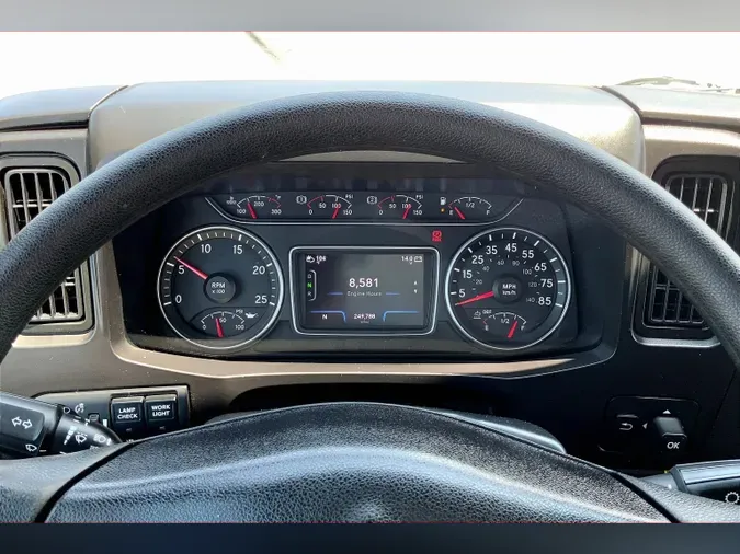 2021 INT LT625 6x4