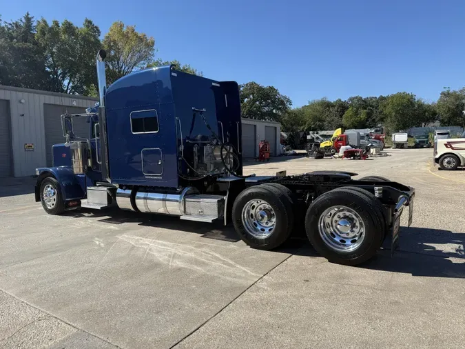 2024 Peterbilt 389
