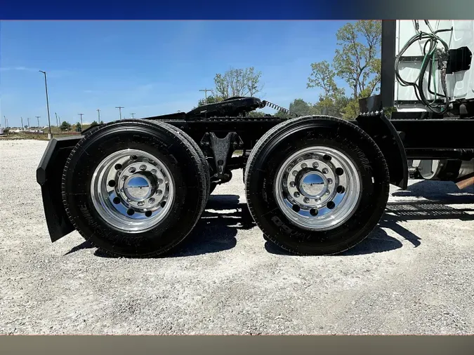 2022 INT LT625 6x4