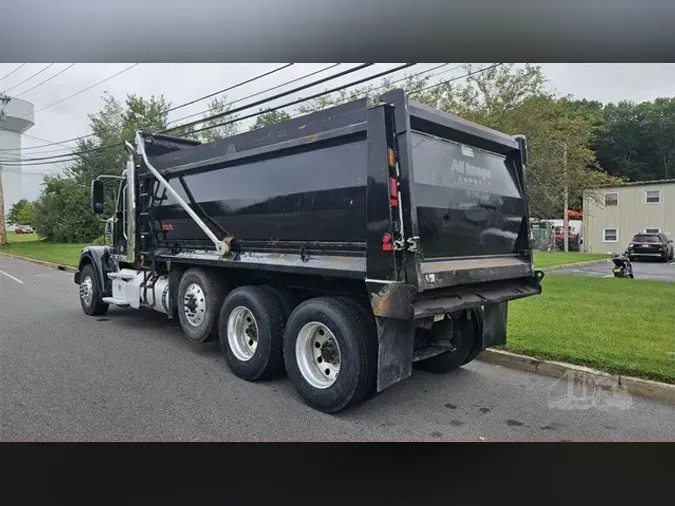 2019 FREIGHTLINER CORONADO 122 SD