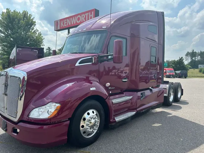 2022 Kenworth T680