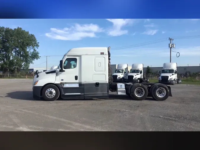 2021 Freightliner Cascadia 1269b7f0524a8da87e274830a2babf08431
