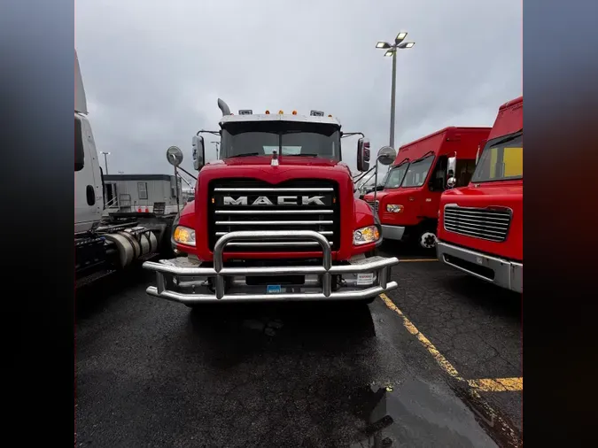 2017 MACK TRUCKS, INC. GU803