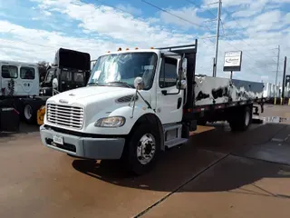 2019 FREIGHTLINER/MERCEDES M2 106