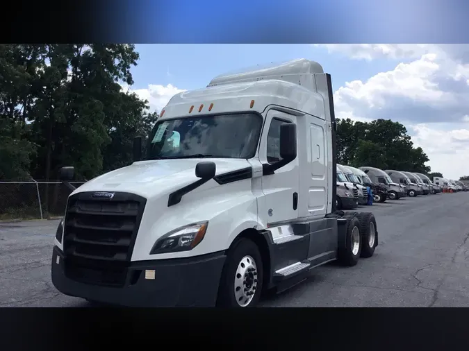 2020 Freightliner Cascadia