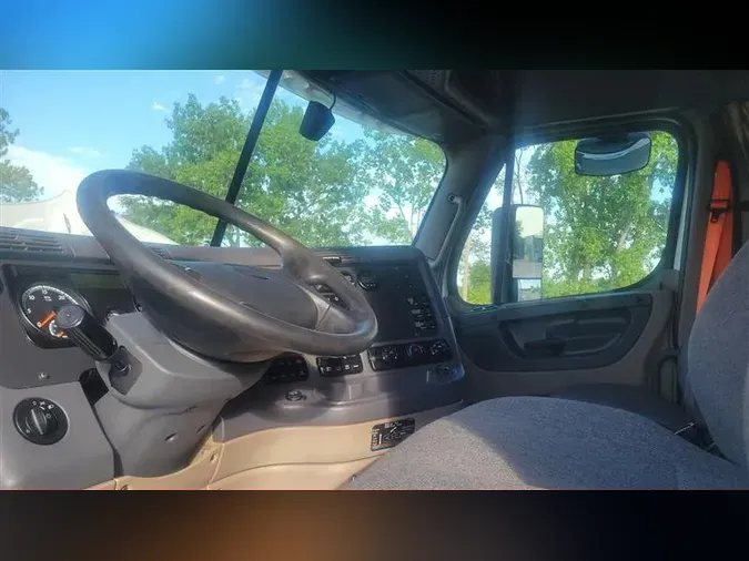 2020 FREIGHTLINER CASCADIA