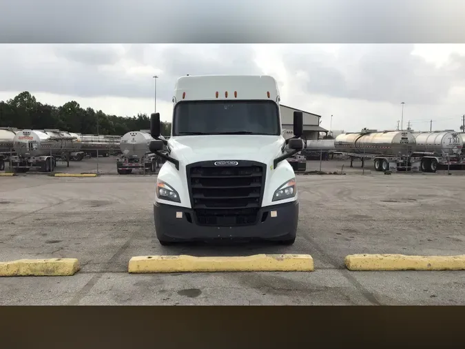 2020 Freightliner Cascadia