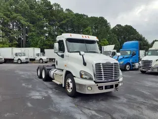 2019 FREIGHTLINER CASCADIA 125