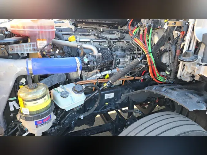 2024 Freightliner Cascadia 126