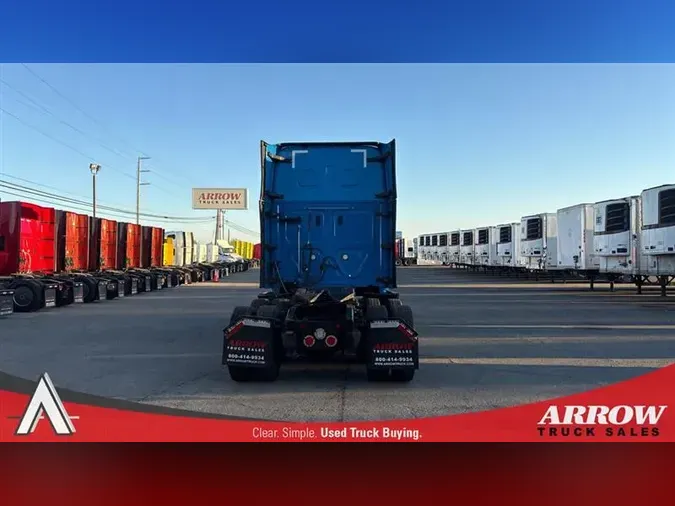 2022 FREIGHTLINER CA126