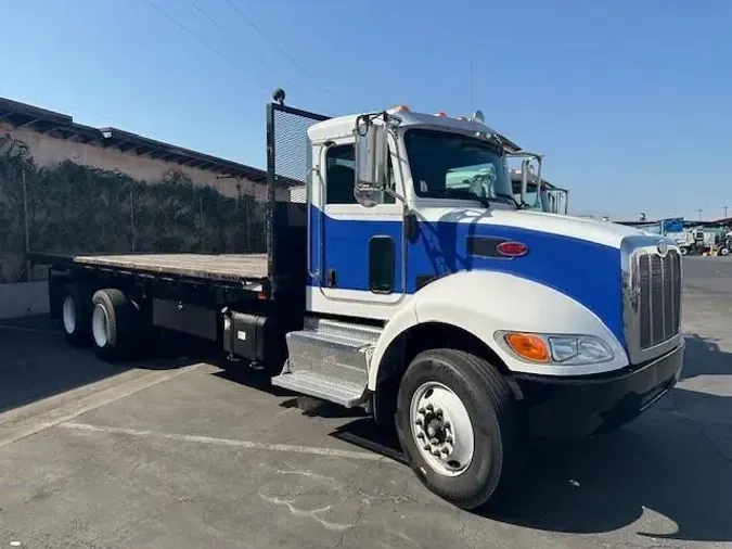 2016 Peterbilt 348