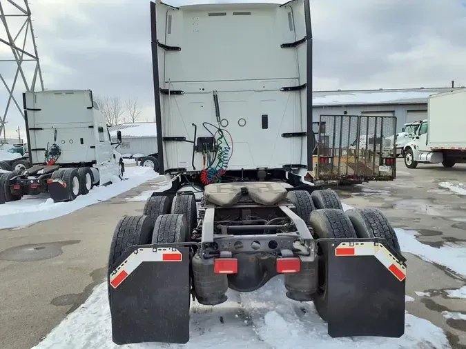 2020 NAVISTAR INTERNATIONAL LT625 SLPR CAB