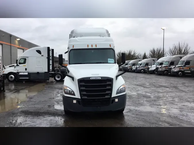 2020 Freightliner Cascadia