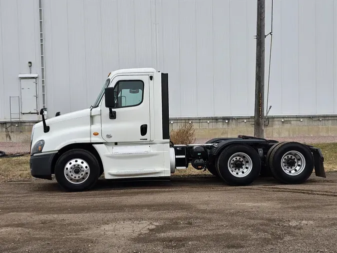 2016 Freightliner Cascadia