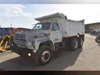 1988 FORD F900