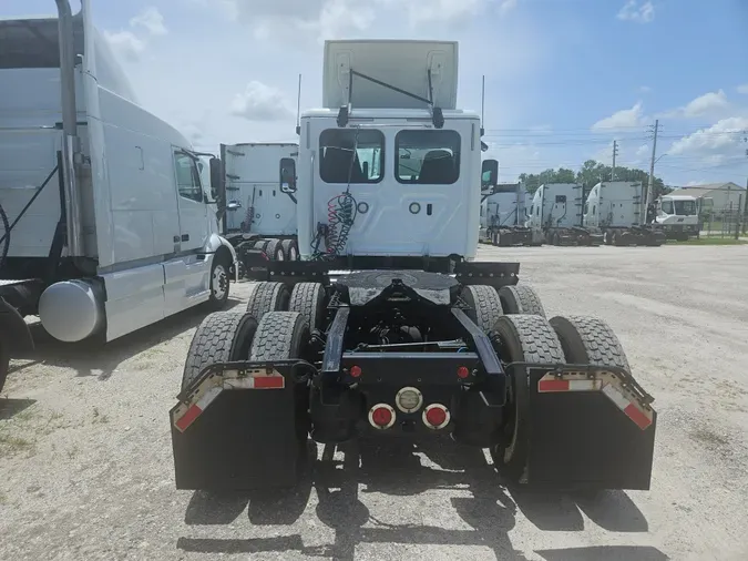 2018 FREIGHTLINER/MERCEDES CASCADIA 125