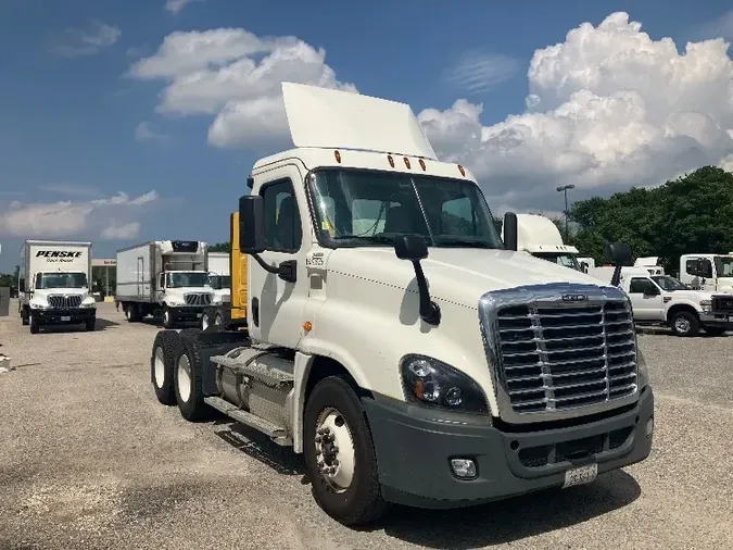 2016 Freightliner X12564ST9b9e4b29a0dd5bb0b5508982e078eaea