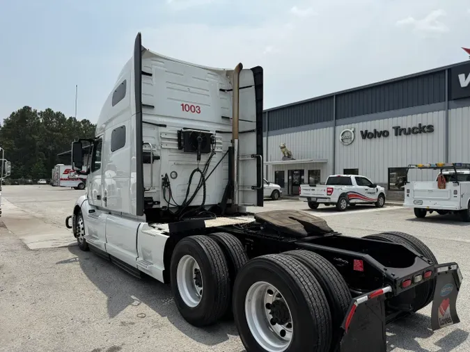 2019 Volvo VNL64T760