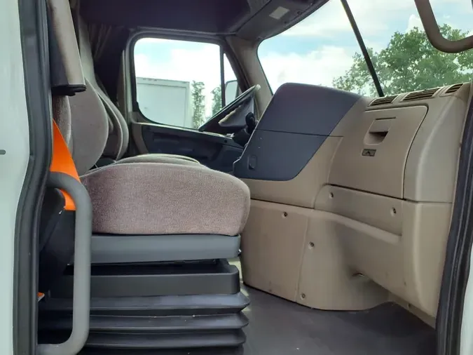 2019 FREIGHTLINER CASCADIA 1259ba4a12feb13048bf49a72ac8e5e2c10