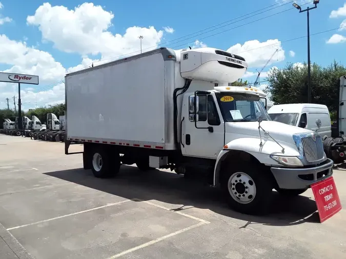 2019 NAVISTAR INTERNATIONAL 4300