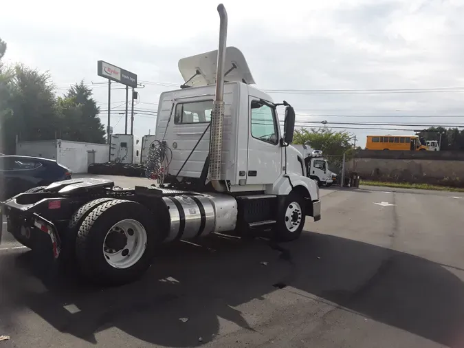 2016 VOLVO VNL42TRACTOR