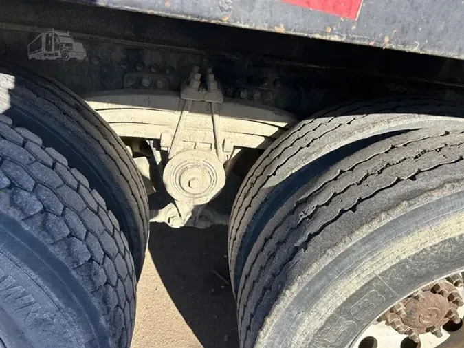 2005 VOLVO VHD84B200