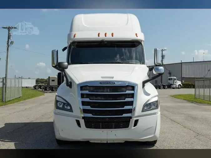 2019 FREIGHTLINER CASCADIA 126
