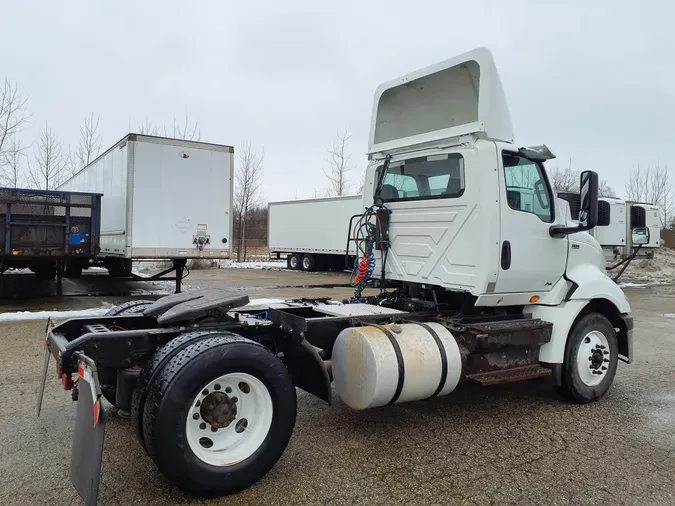 2019 NAVISTAR INTERNATIONAL RH613 DAYCAB S/A