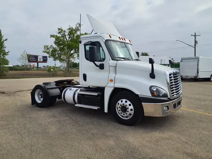 2018 FREIGHTLINER CASCADIA 125