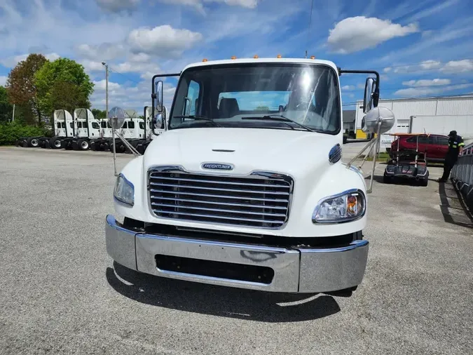 2019 FREIGHTLINER/MERCEDES M2 106