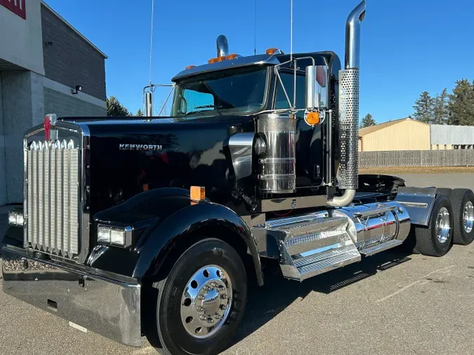 2025 Kenworth W900L9bbeb7be7fdeac522c518a2d9603315f