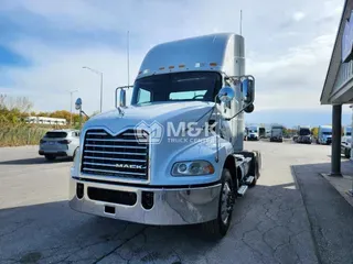 2018 MACK CXU613