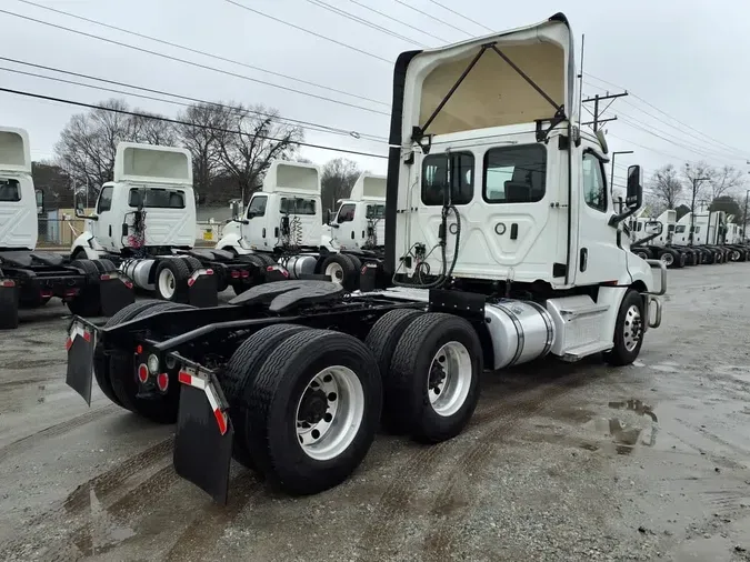 2020 FREIGHTLINER/MERCEDES NEW CASCADIA PX126649bc07b69cbd60713d3b1a312cdfe05f3