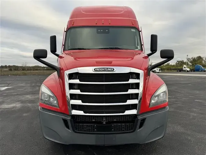 2021 FREIGHTLINER CA126