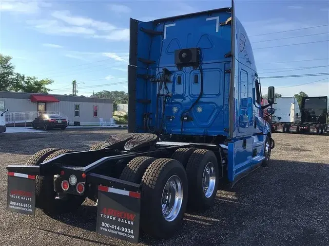 2021 FREIGHTLINER CA126