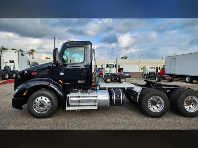 2021 Peterbilt 579