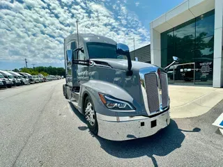 2023 Kenworth T680
