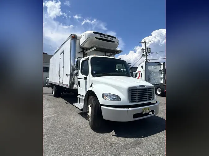 2018 FREIGHTLINER M2 106