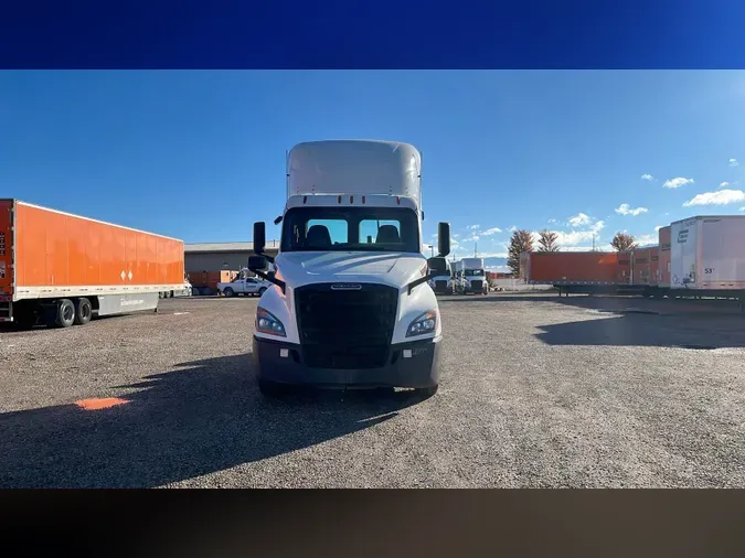 2020 Freightliner Cascadia 126