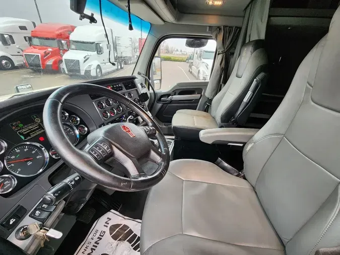 2021 KENWORTH T680