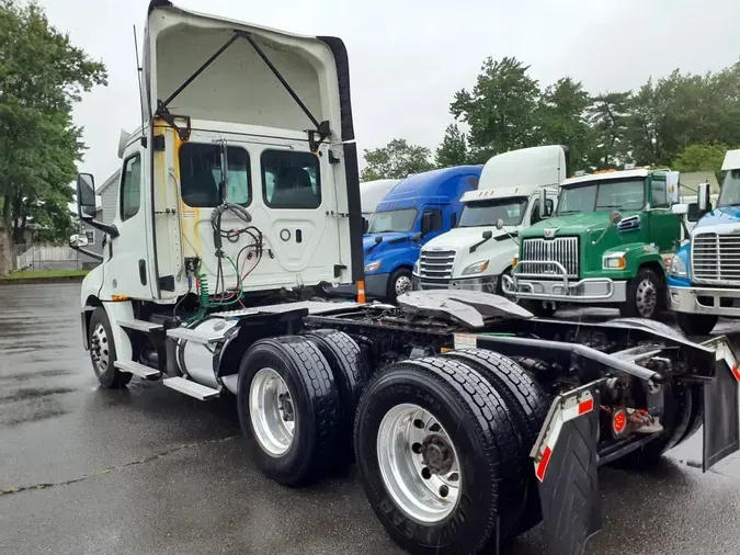 2019 FREIGHTLINER NEW CASCADIA PX12664