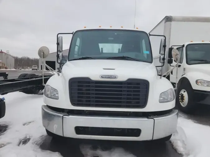 2024 Freightliner BUSINESS CLASS M2 106