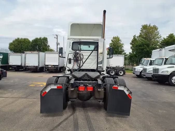 2020 NAVISTAR INTERNATIONAL LT625 DAYCAB S/A