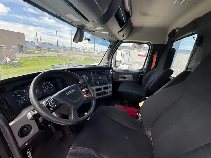 2020 FREIGHTLINER/MERCEDES NEW CASCADIA PX12664