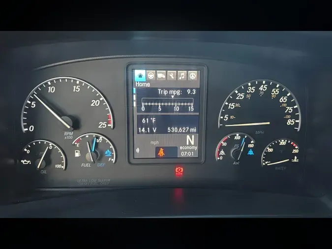 2022 Freightliner Cascadia 126