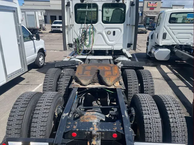 2020 Freightliner Cascadia