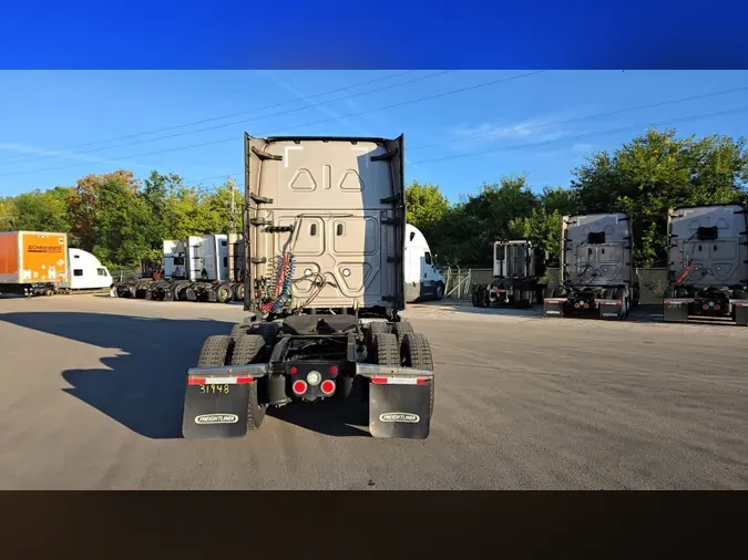 2024 Freightliner Cascadia 126