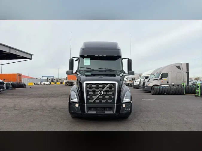 2022 Volvo VNL760