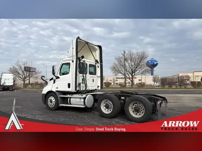 2021 FREIGHTLINER PE116